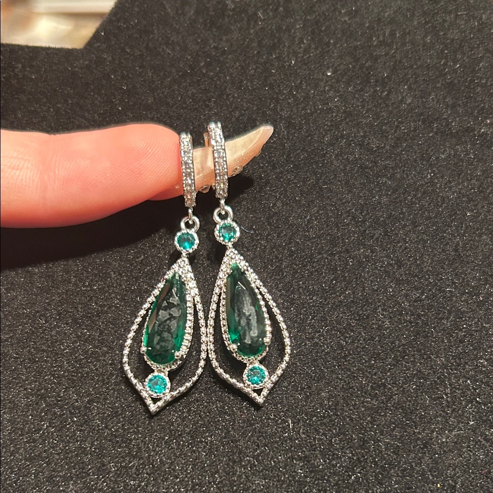 Elegant Silver and Green Teardrop Earrings